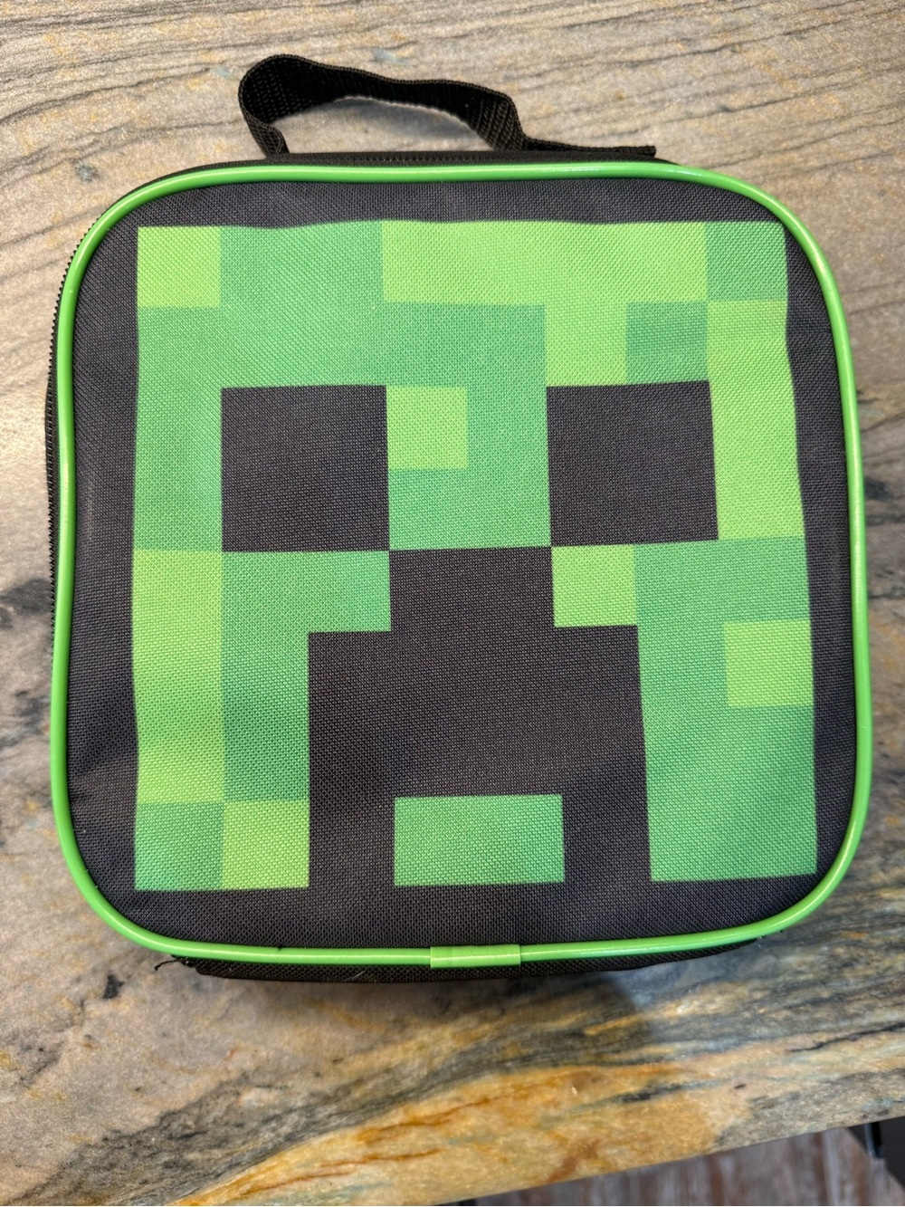 Minecraft Kids Green Pixel Creeper Lunchbox